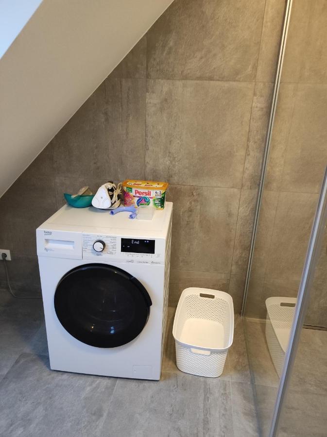 Luxurioeses Penthouse Mit Blick Auf Die Uno-City Und Dem Kaiserwasser. 3Schlafzimmer, 2 Baeder, Privat Lift Ins Apartment Wina Bagian luar foto